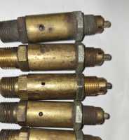 120-3513050 Клапан запобіжний регулювання тиску повітря ЗІЛ, МАЗ, ЛАЗ, КАЗ фото